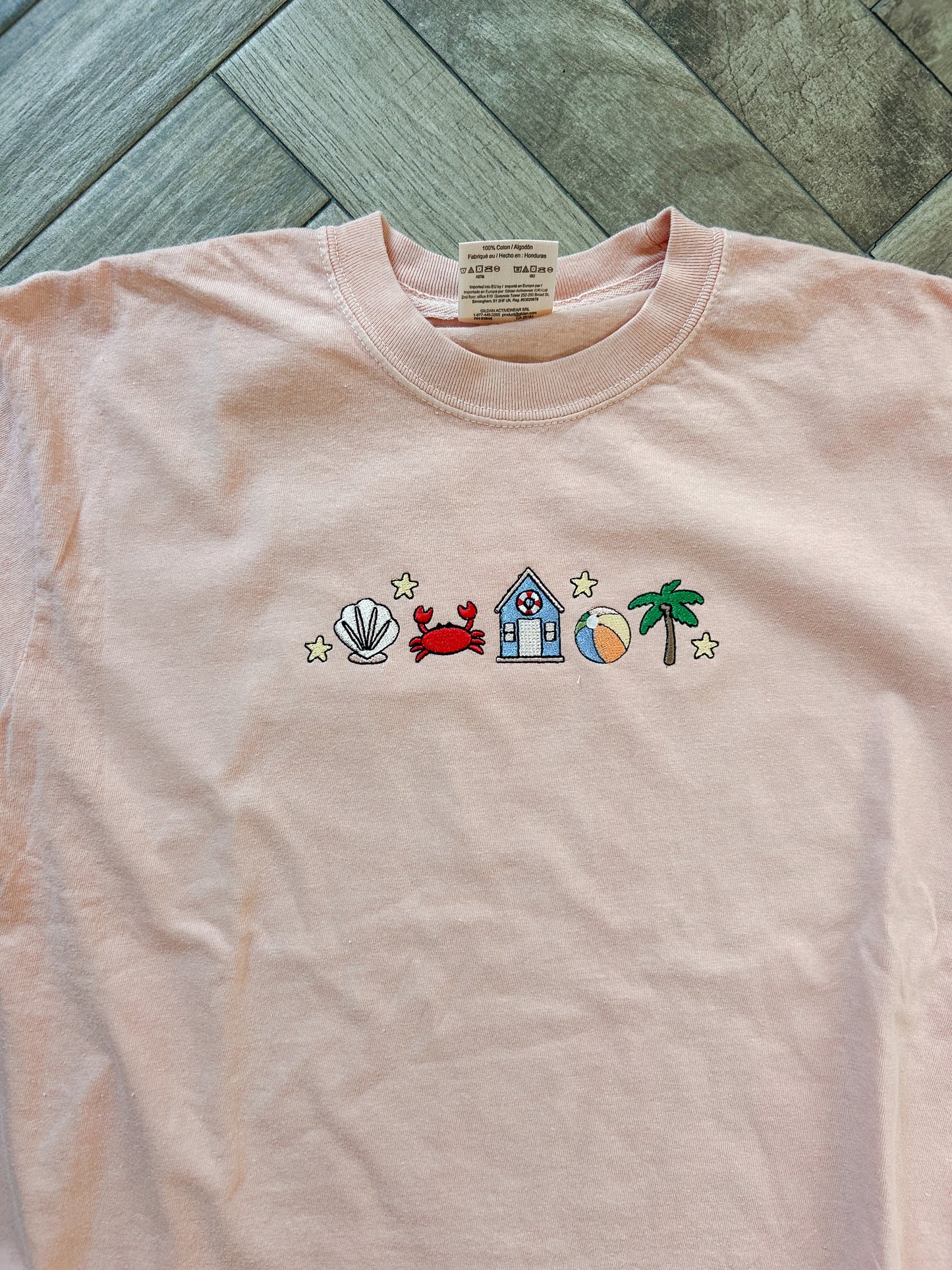 Beach Icons Cropped Tshirt