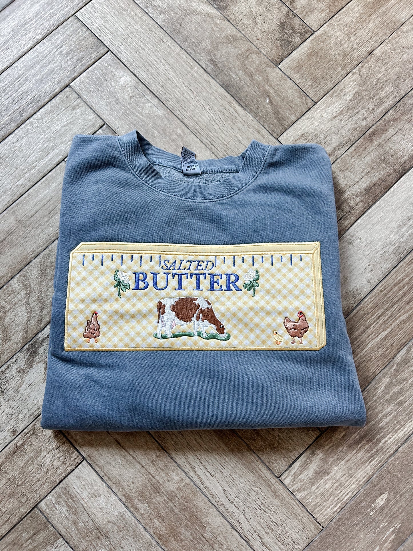 Applique Butter Embroidered Sweatshirt