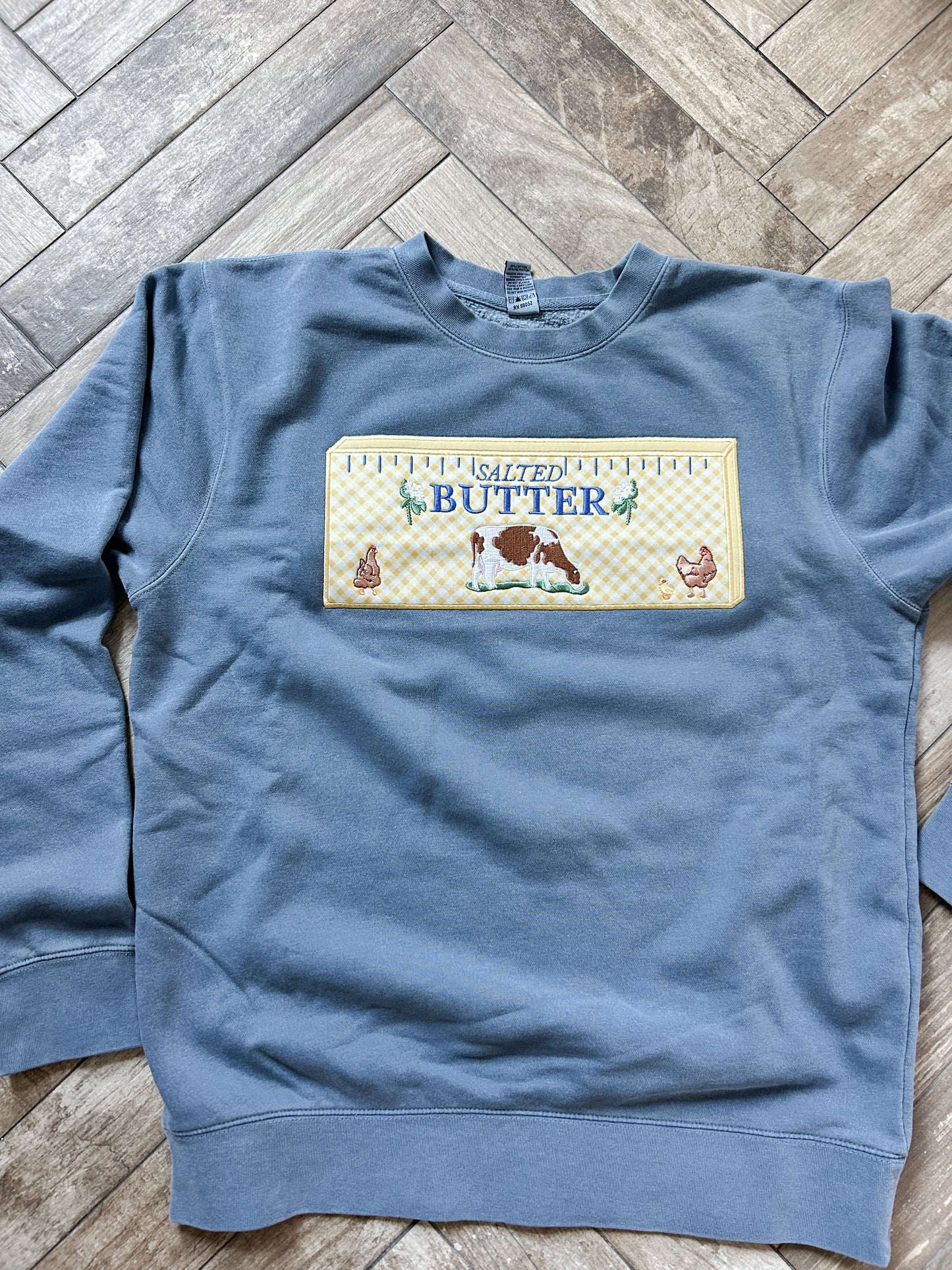 Applique Butter Embroidered Sweatshirt