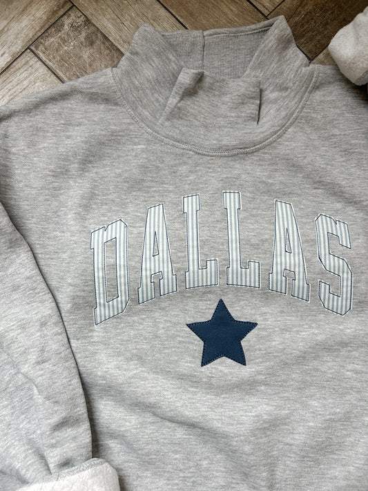 Dallas Applique Mockneck