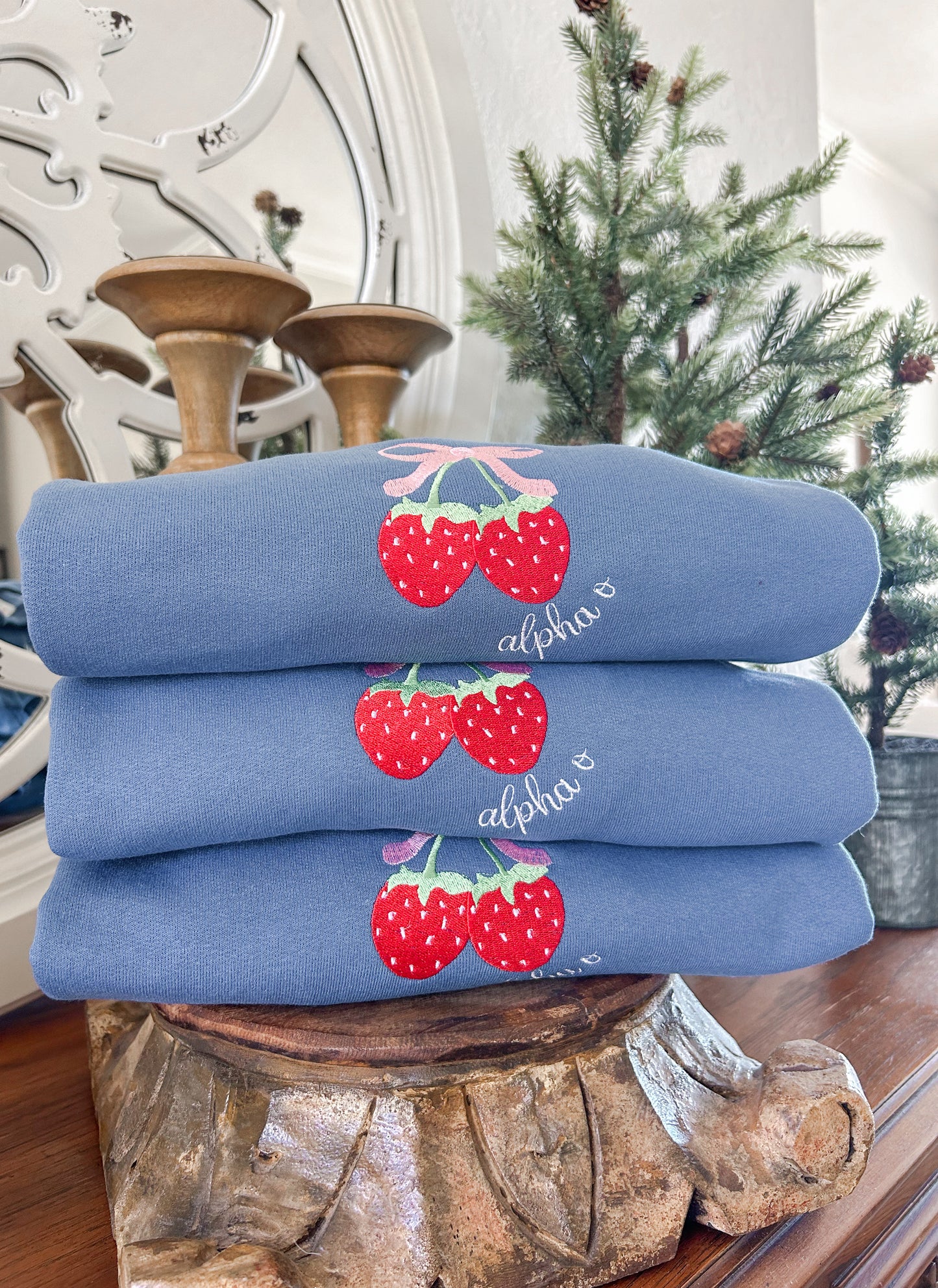 Alpha O - Strawberry Bow