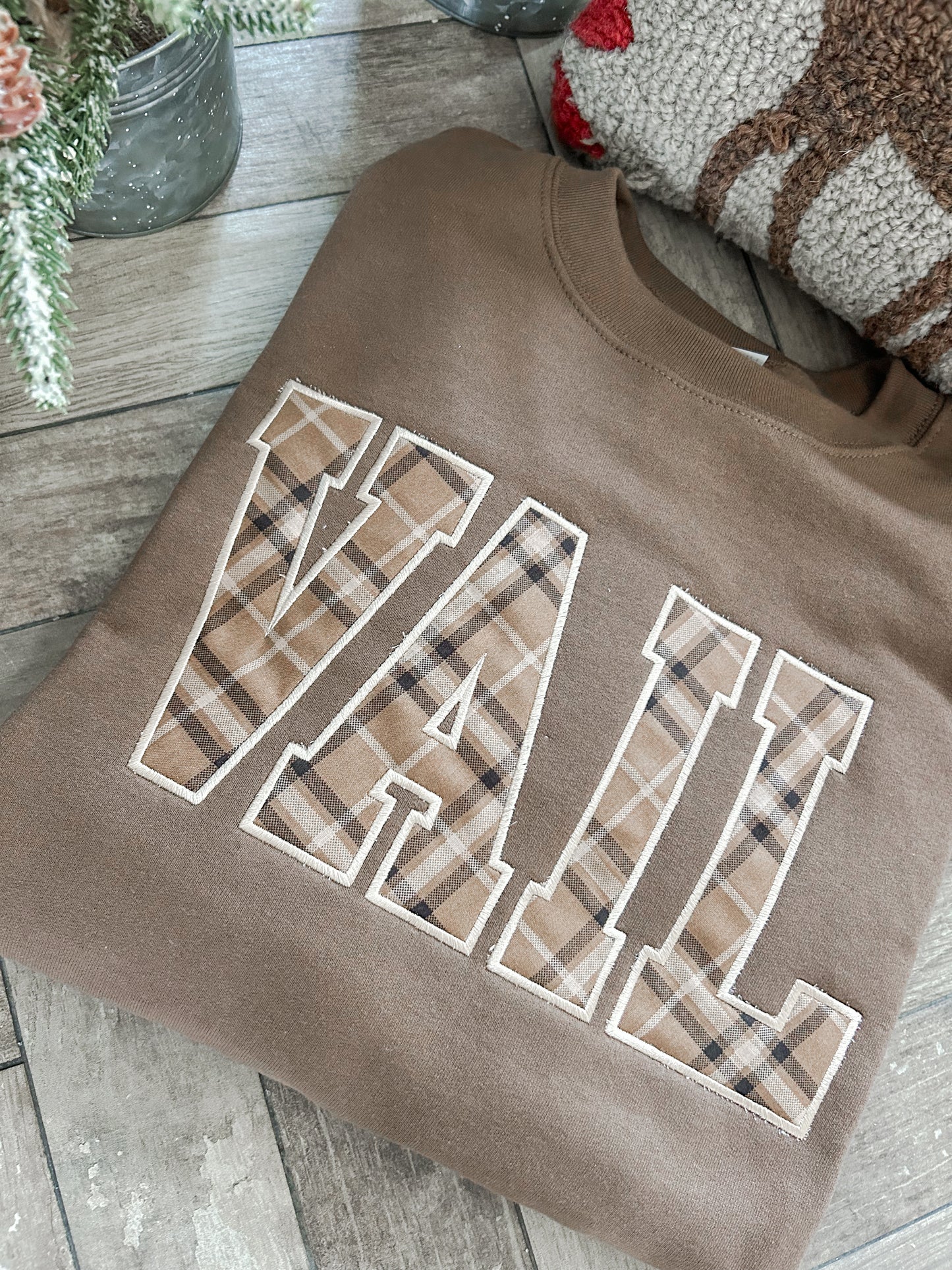 Vail Applique Embroidered Sweatshirt