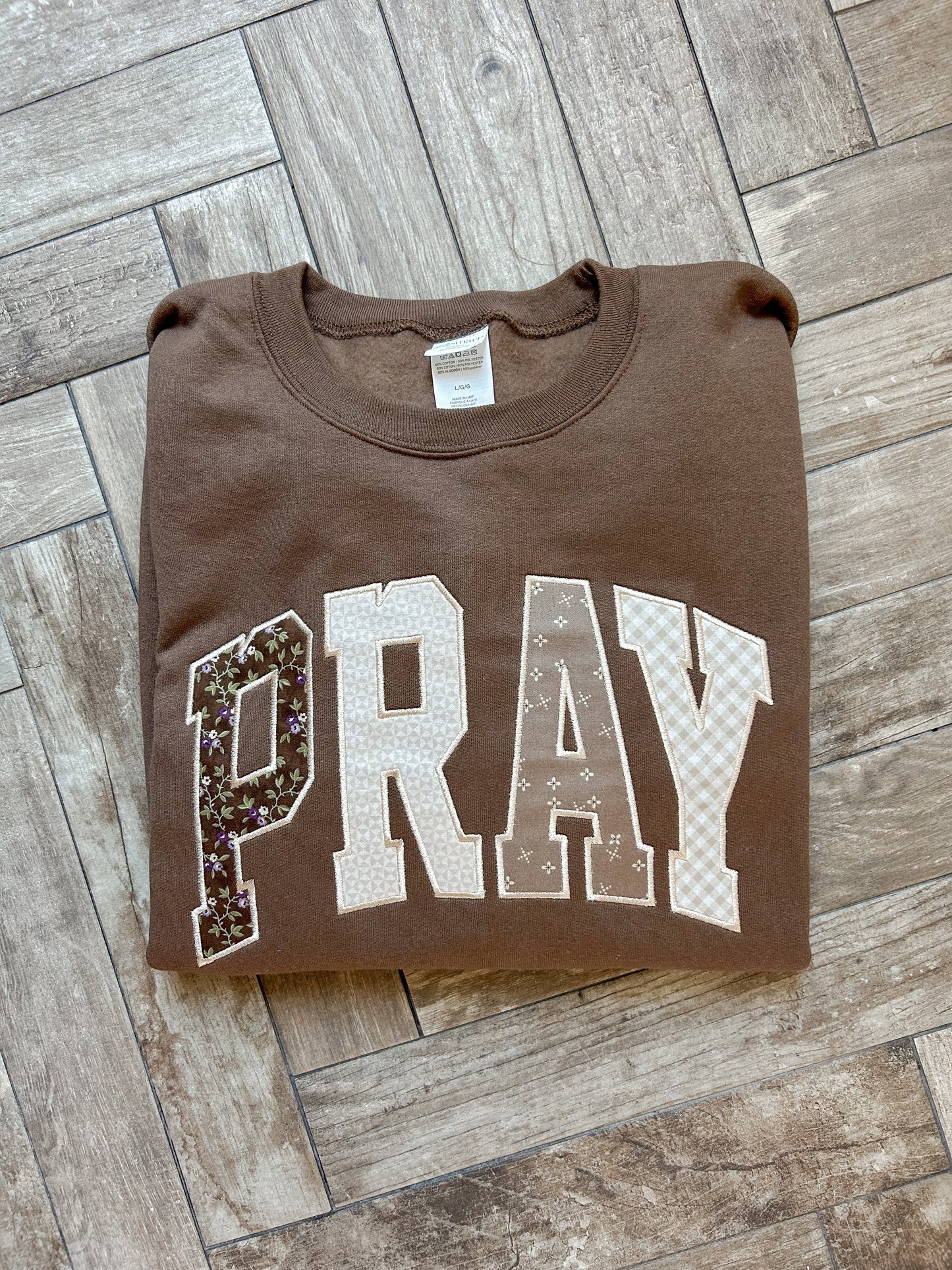 Pray Applique Sweatshirt - Brown
