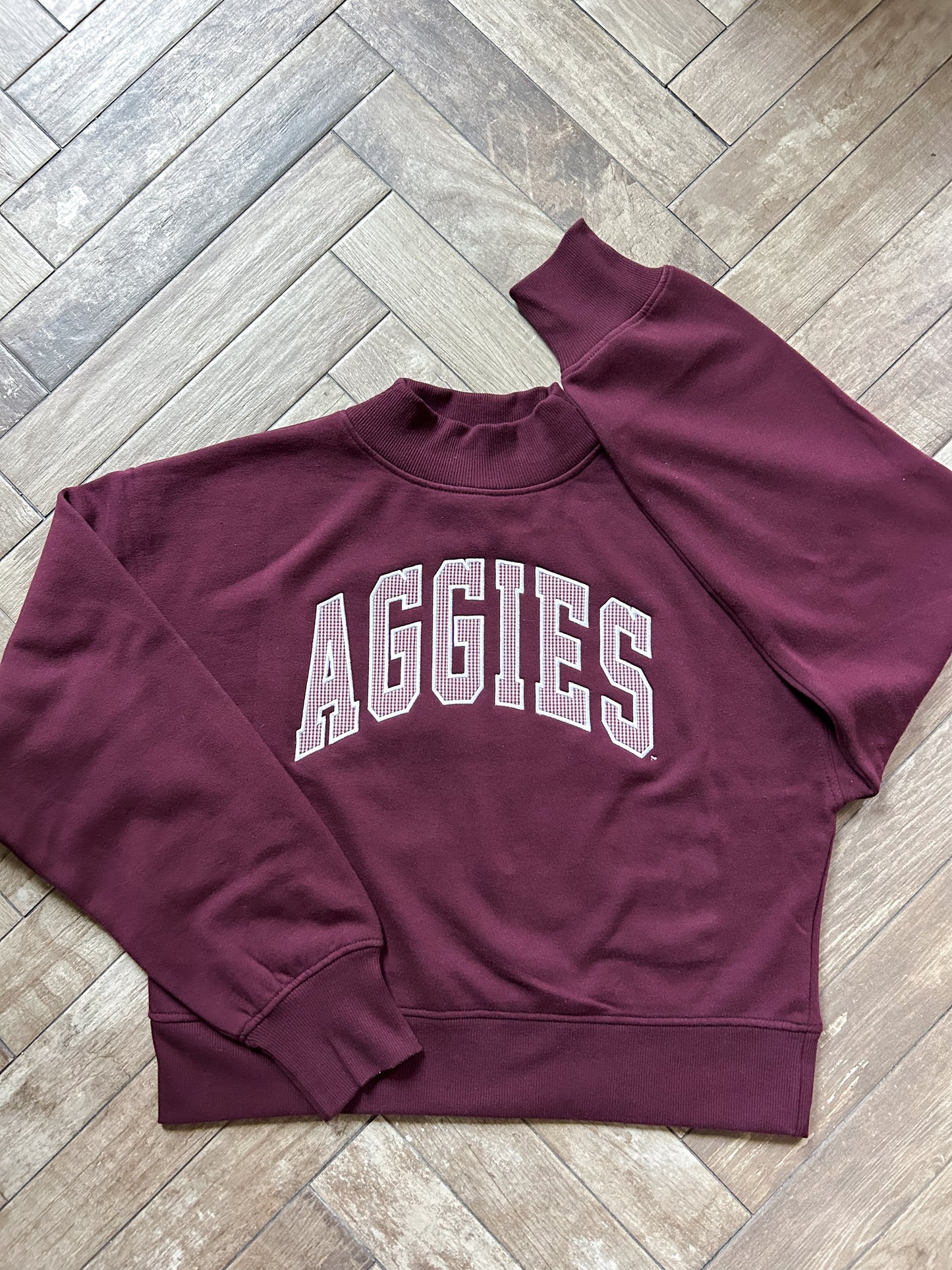 Aggies Mockneck - Maroon Cropped